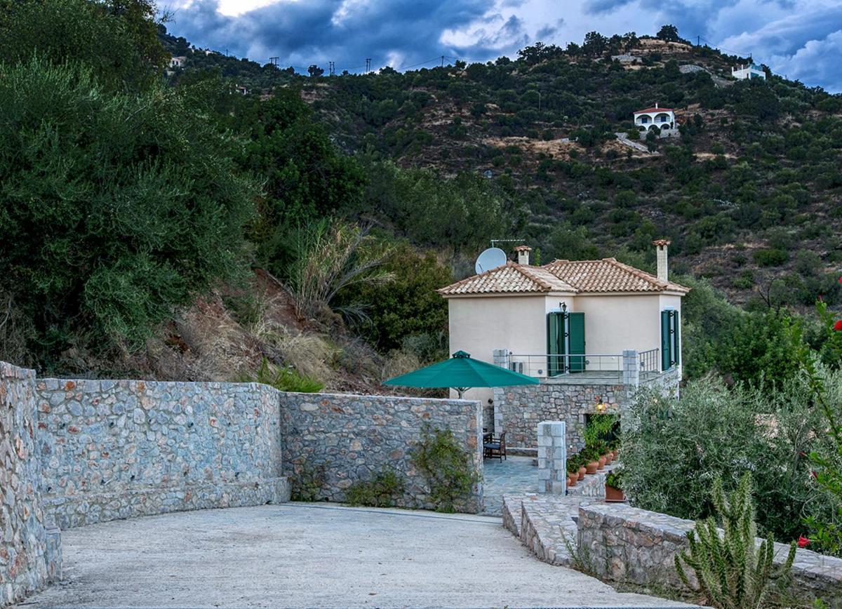 Kissakas Villas Leonídion 외부 사진