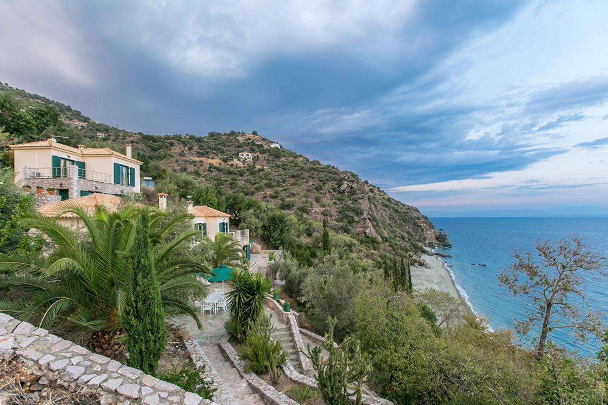 Kissakas Villas Leonídion 외부 사진